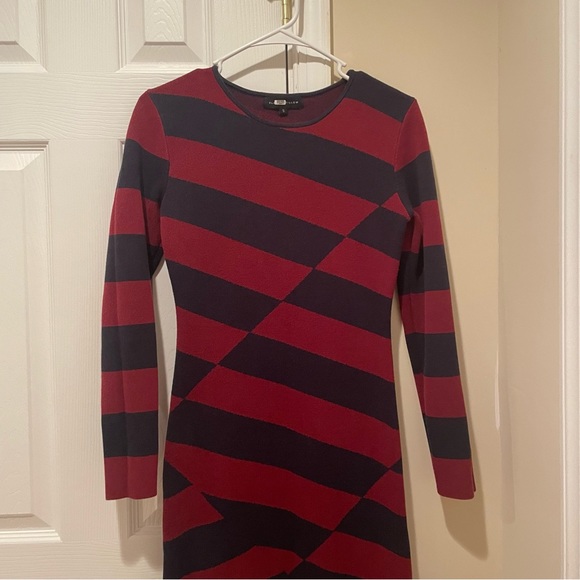 Slate & Willow Sweater asymmetrical hem stripe dress - Picture 6 of 10